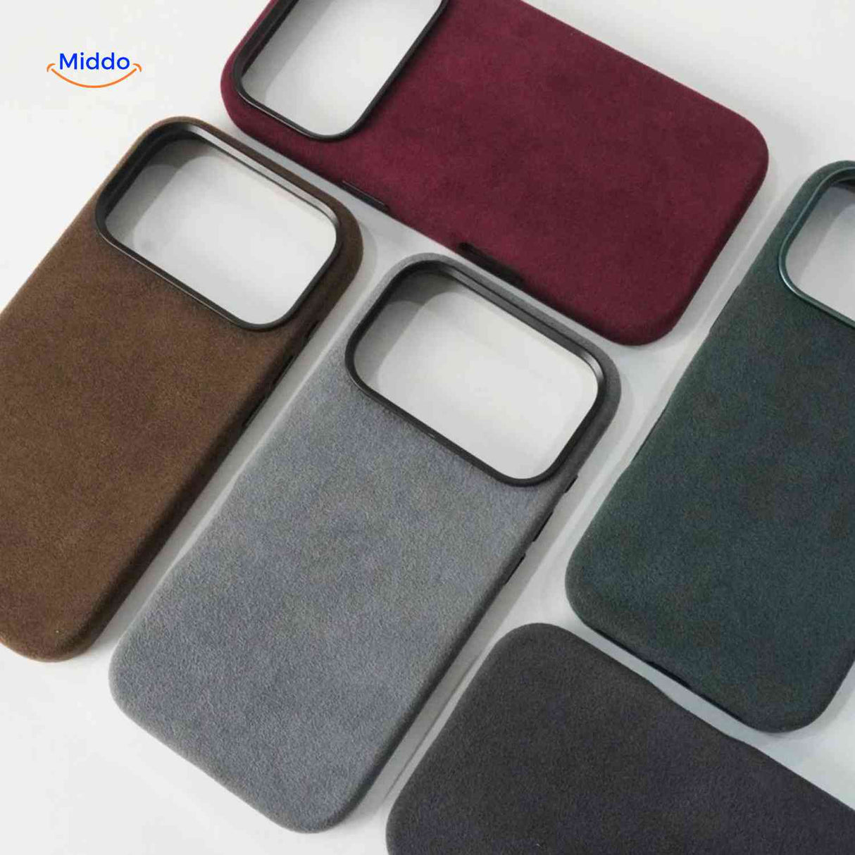 Iphone hoesje met metalen knoppen en responsieve bediening www.middo.nl