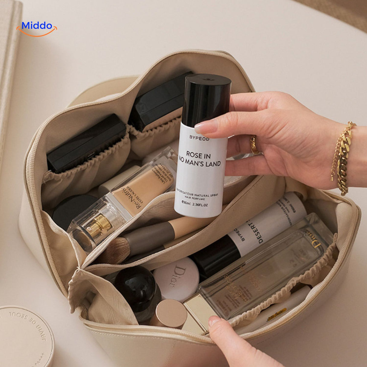PillowPro reistasje beige stijlvolle make up tas www.middo.nl