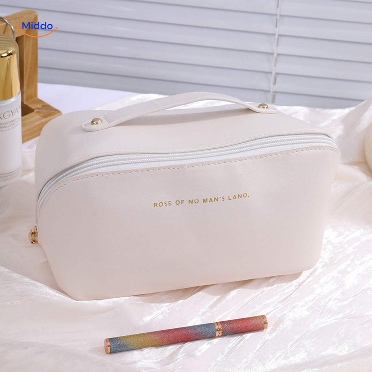 PillowPro reistasje lichte witte make up tas www.middo.nl