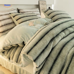 SnuggleBunny pluche set bosgroen met strepen www.middo.nl