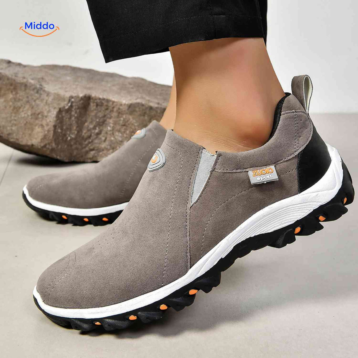 grijze stridex heren slip on sneakers met antislip zool en elastische instap www.middo.nl