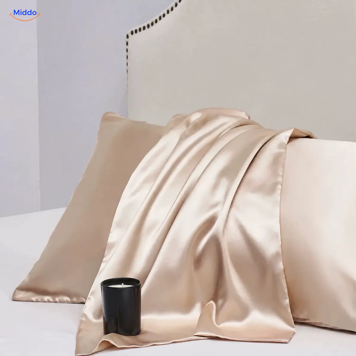 Silkora satijnen kussensloop – Khaki – fabrieksfoto zonder reclametekst