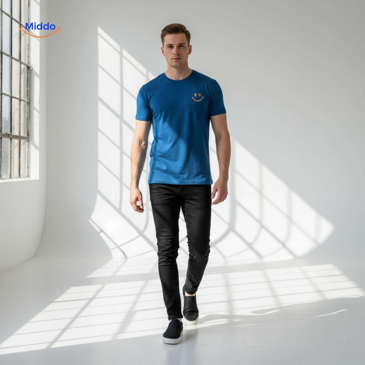 smileywave tshirt blauw stijlvolle outfit met jeans www.middo.nl