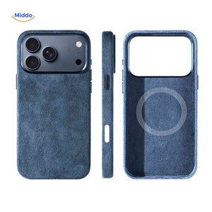 Blauw getextureerd iphone hoesje met precieze uitsparingen en magsafe compatibiliteit www.middo.nl