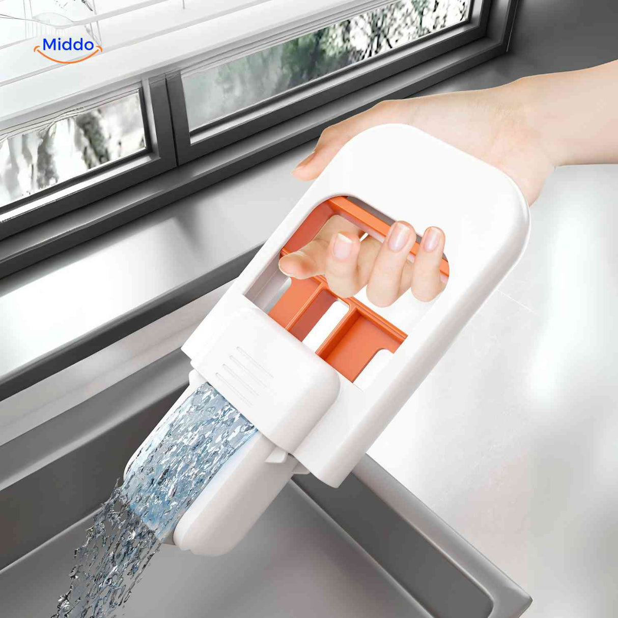Cleanzy Mop met waterdoorstroming functie www.middo.nl