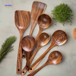 Cookora Spatelset houten kooklepels en spatels op tafel www.middo.nl