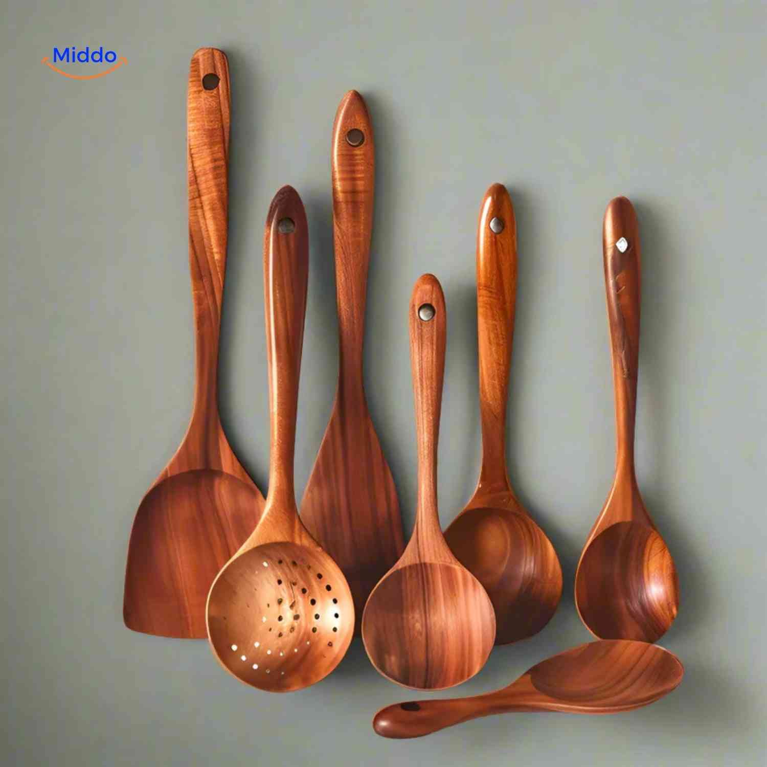 Cookora-Spatelset-houten-lepels-en-spatels-aan-de-muur-www.middo.nl