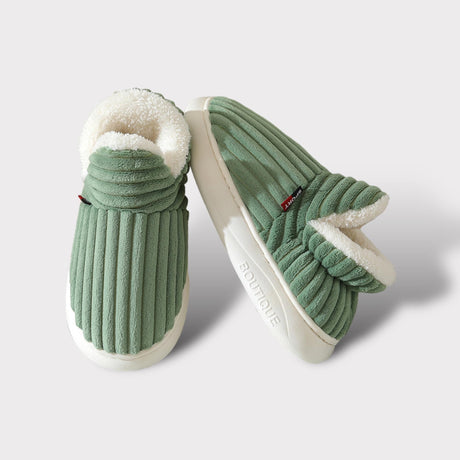 Groene CozyComfort  pantoffels met witte fleece voering en witte rubberen zool