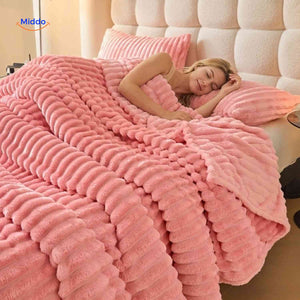 Fluffina Dekentje cozy pluche deken www.middo.nl