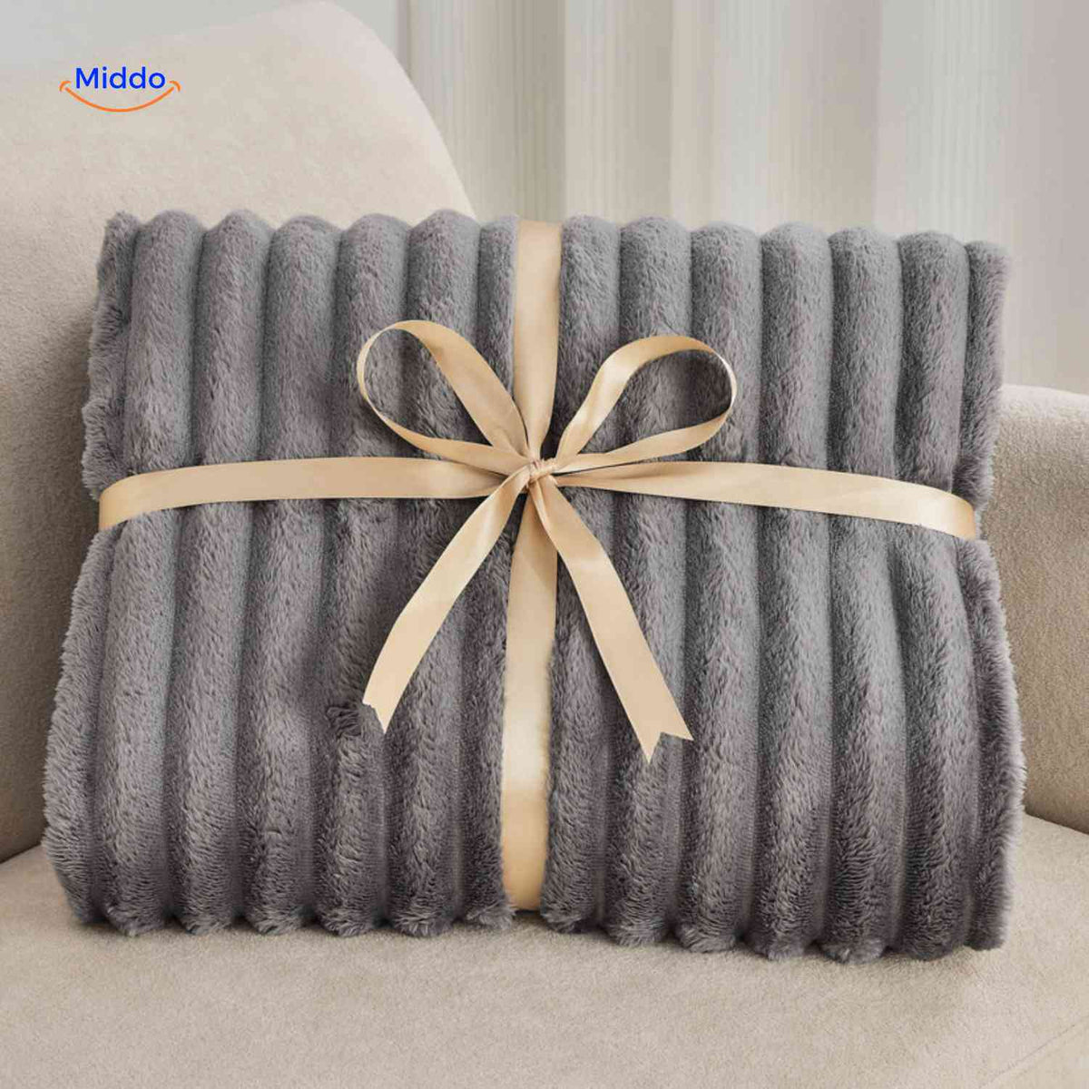 Fluffina Dekentje donze pluche slaapkamerdeken www.middo.nl