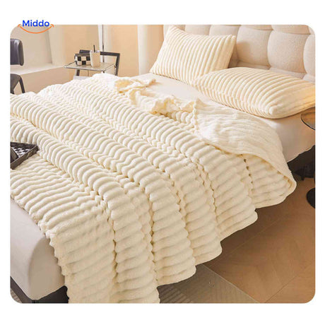 Fluffina Dekentje luxe pluche bedset www.middo.nl
