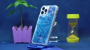 GlowSand Telefoonhoesje met blauwe glitter vloeistof en sparkle look www.middo.nl