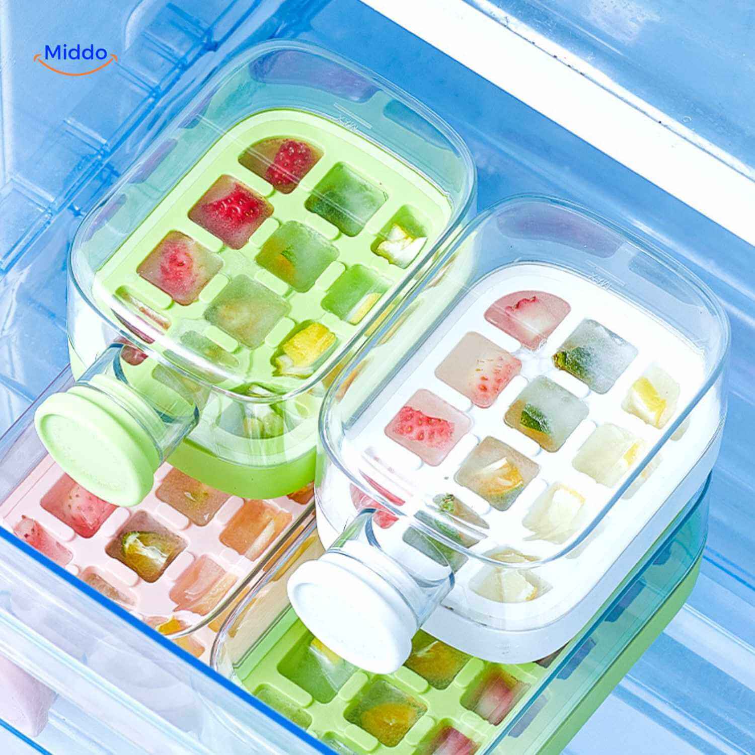 IceNova Flesbeker in vriezer met gekleurde fruitblokken drievoudig design www.middo.nl