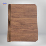 LumiFold Bureau Lamp met moderne houtafwerking www.middo.nl