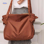 Packora Tas ruime dames schoudertas van leer met stevige handgrepen www.middo.nl