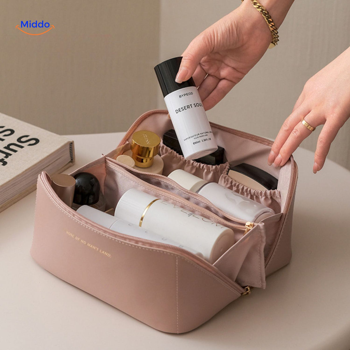 PillowPro reistasje lichte beige make up tas www.middo.nl