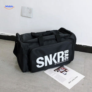 SNKRPro Tas zwart met grote witte tekst www.middo.nl