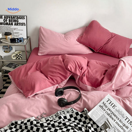 SleepNest Gezellig Dorm Set lichtblauwe slaapset op een comfortabel bed www.middo.nl