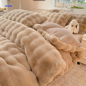 SnuggleBunny Pluche Set beige pluche deken met kussens www.middo.nl