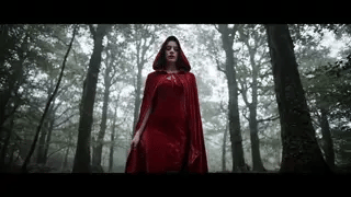 Spookora Cape rode fluwelen mantel met capuchon in bos halloween www.middo.nl