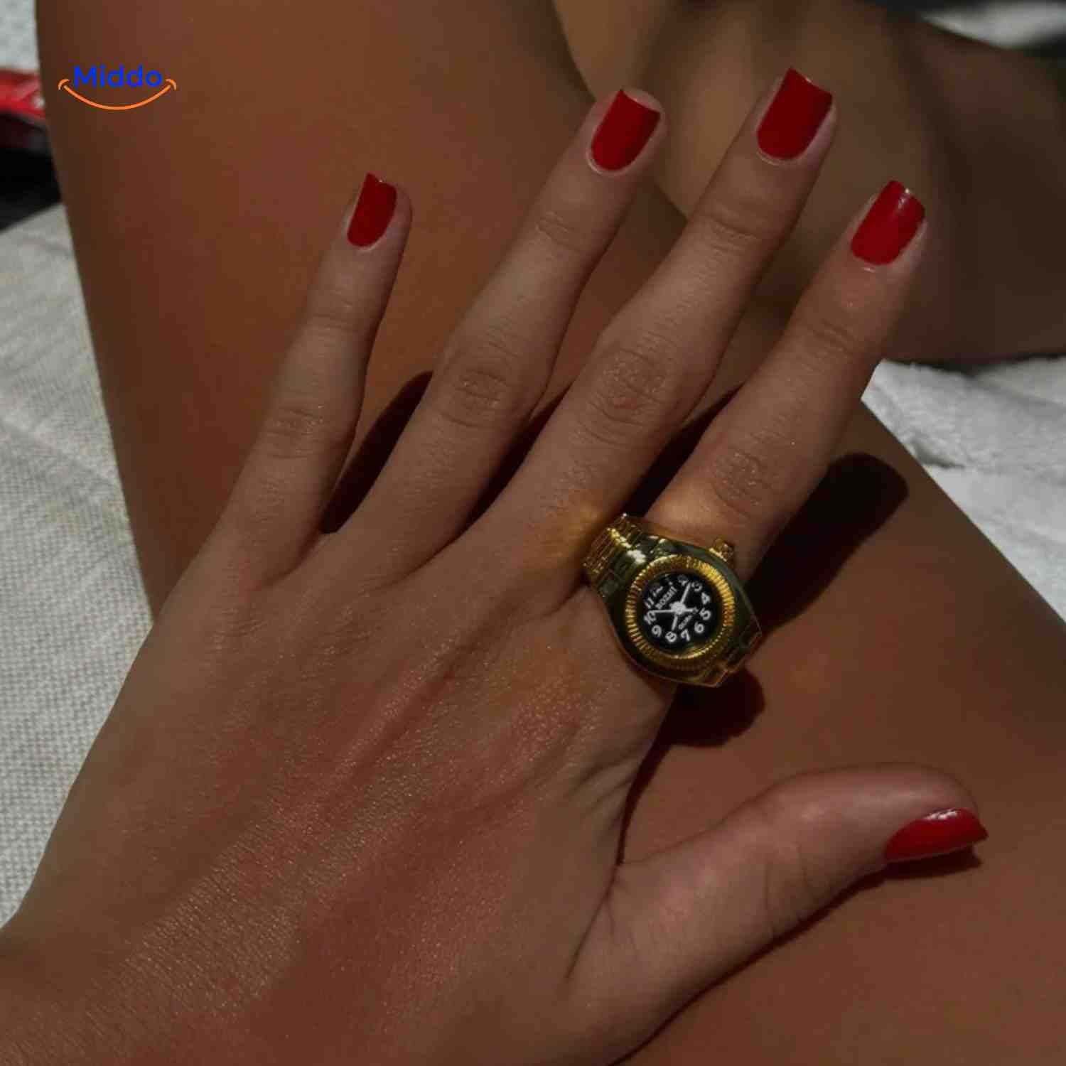 Timevera Ringhorloge goud dames hand stijlvol www.middo.nl