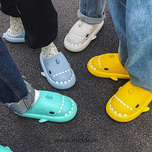 Winter Sharkies™ Sloffen | Extra Comfortabele Sloffen voor het Hele Gezin 1+1 GRATIS