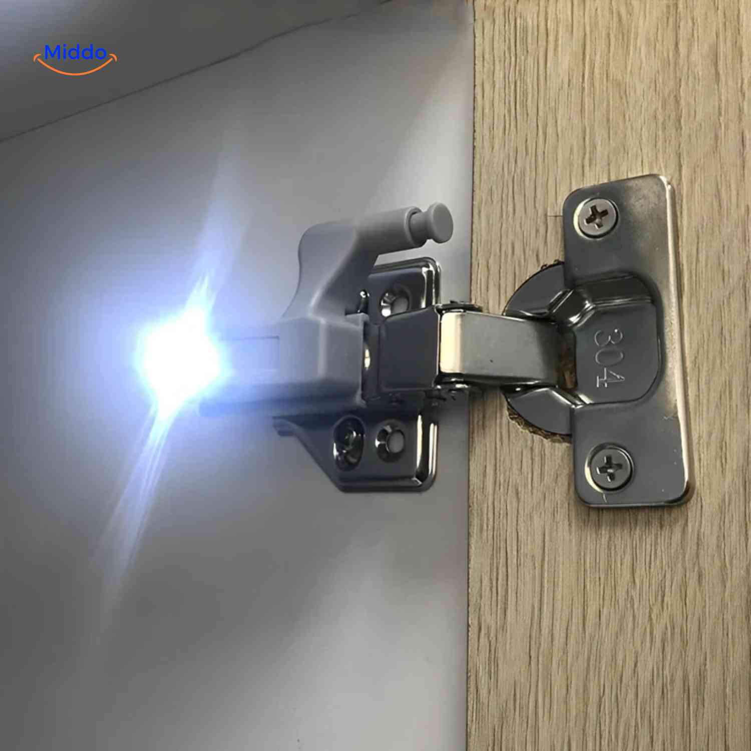 cabintra lamp aan uit functie met handmatige druktest www.middo.nl