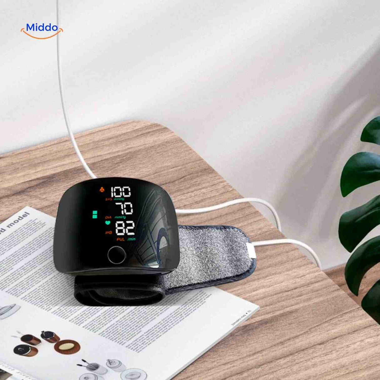 cardiowrist bloeddrukmeter opladen usb polsmeter www.middo.nl