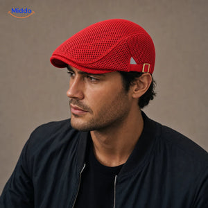 Felrood Casual Mesh Flat Cap gedragen door een model