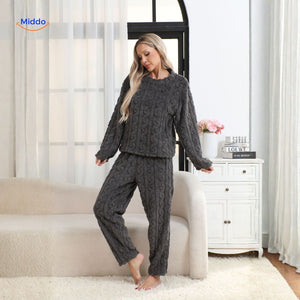 cosyluxe pyjama set pink cherry print winter gezellig www.middo.nl