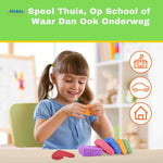 creativafoam klei kind speelt met boetseerklei voor thuis school en onderweg www.middo.nl
