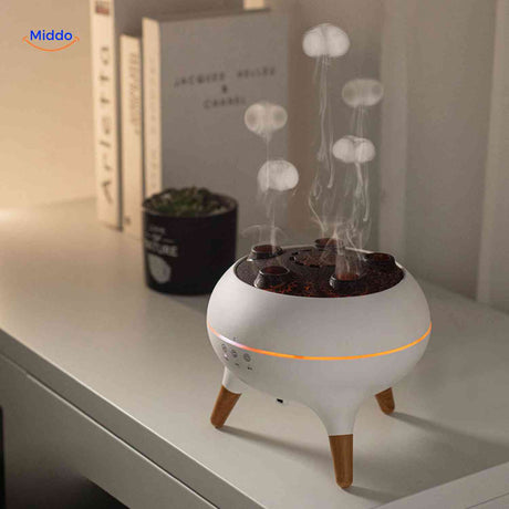 flamora diffuser op bureau met wolkachtige neveluitstoot www.middo.nl