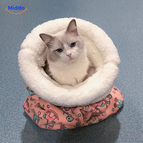 furhaven knusse kattenbed roze schommelpaard patroon met kat middo.nl