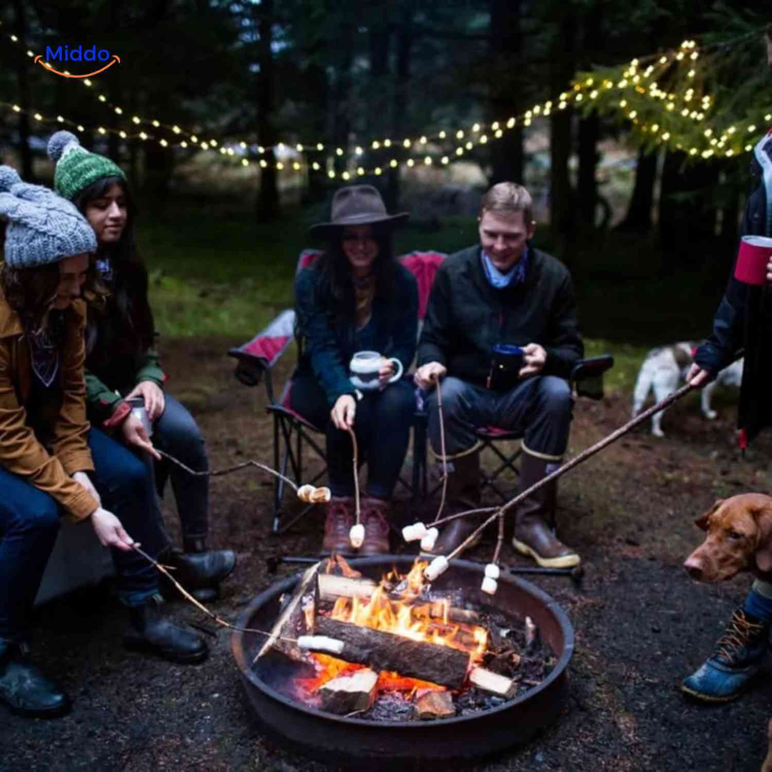 glowmate lamp creeert gezellige sfeer bij kampvuur en camping www.middo.nl