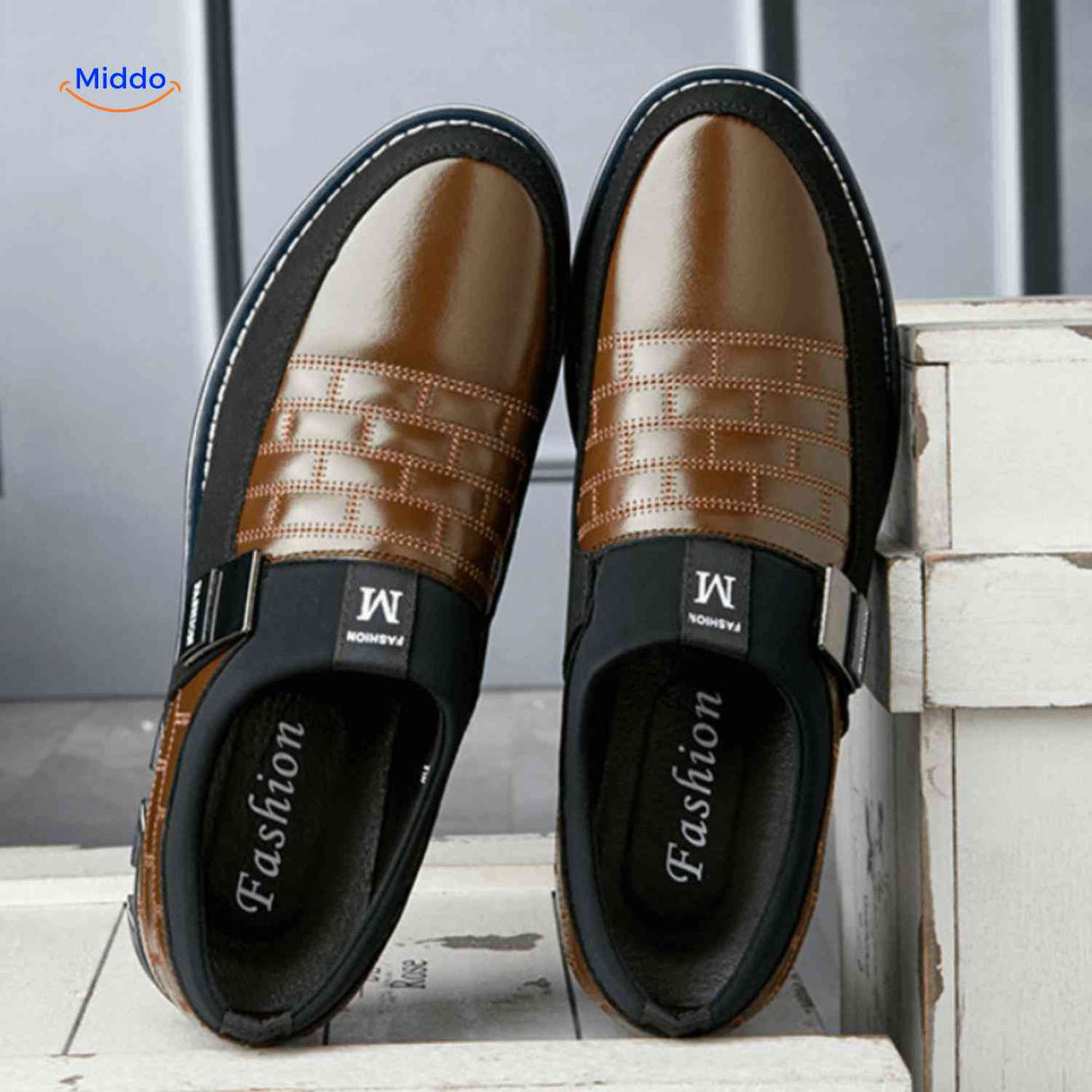 heren casual loafers bruin zwart modern ontwerp slip on kantoorschoenen www.middo.nl
