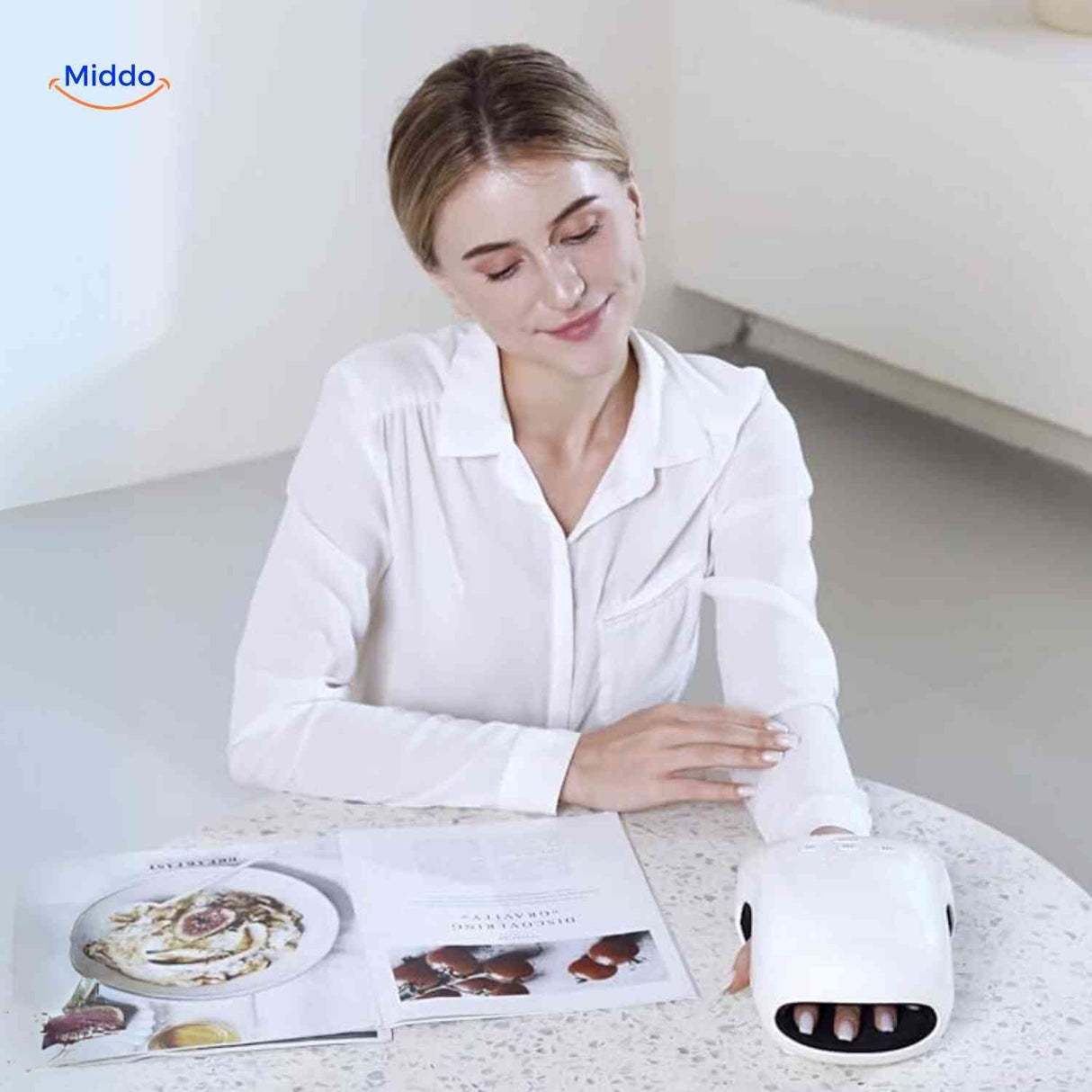 palmex massager relaxte handmassage tijdens lezen www.middo.nl