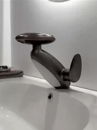 penguino kraan donkergrijs stijlvol waterbesparende badkamerkraan aanrechtmontage www.middo.nl