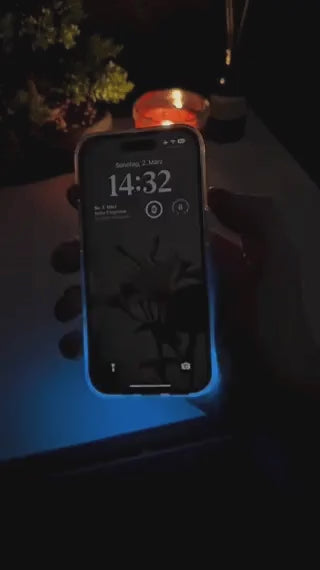 GlowSand Telefoonhoesje met led verlichting in donker verlichte stijl www.middo.nl