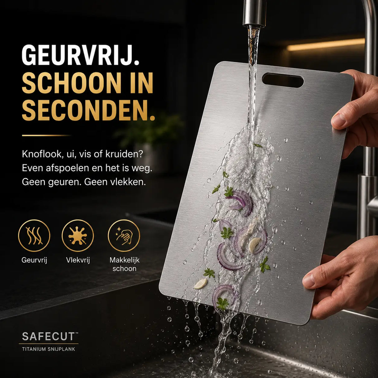 SafeCut™ titanium snijplank van Middo wordt afgespoeld onder de kraan en is geurvrij en makkelijk schoon te maken