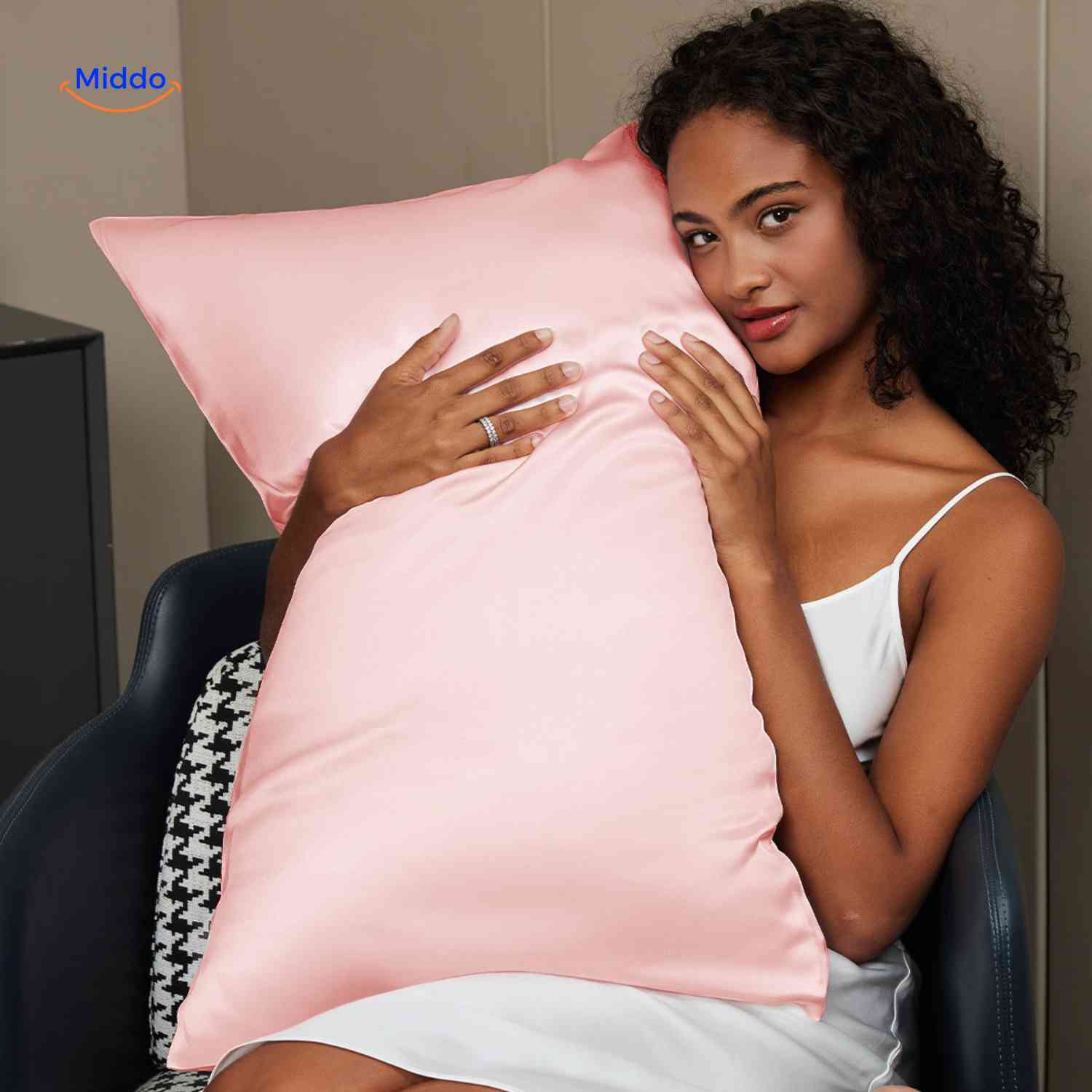 silkora kussensloop lichtroze satijn pillowcasewww.middo.nl