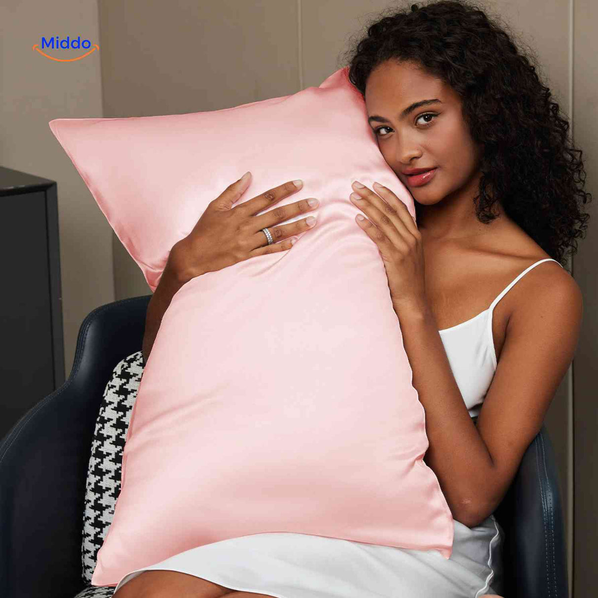silkora kussensloop lichtroze satijn pillowcasewww.middo.nl