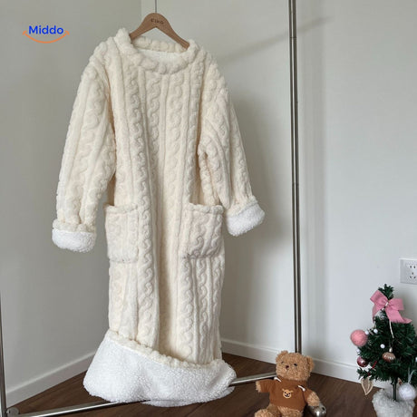 snugglewear dekenjurk wit met sherpa boorden en zakken www.middo.nl