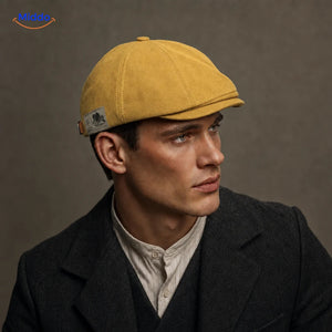 Gele Urban Heritage Flat Cap gedragen door een model