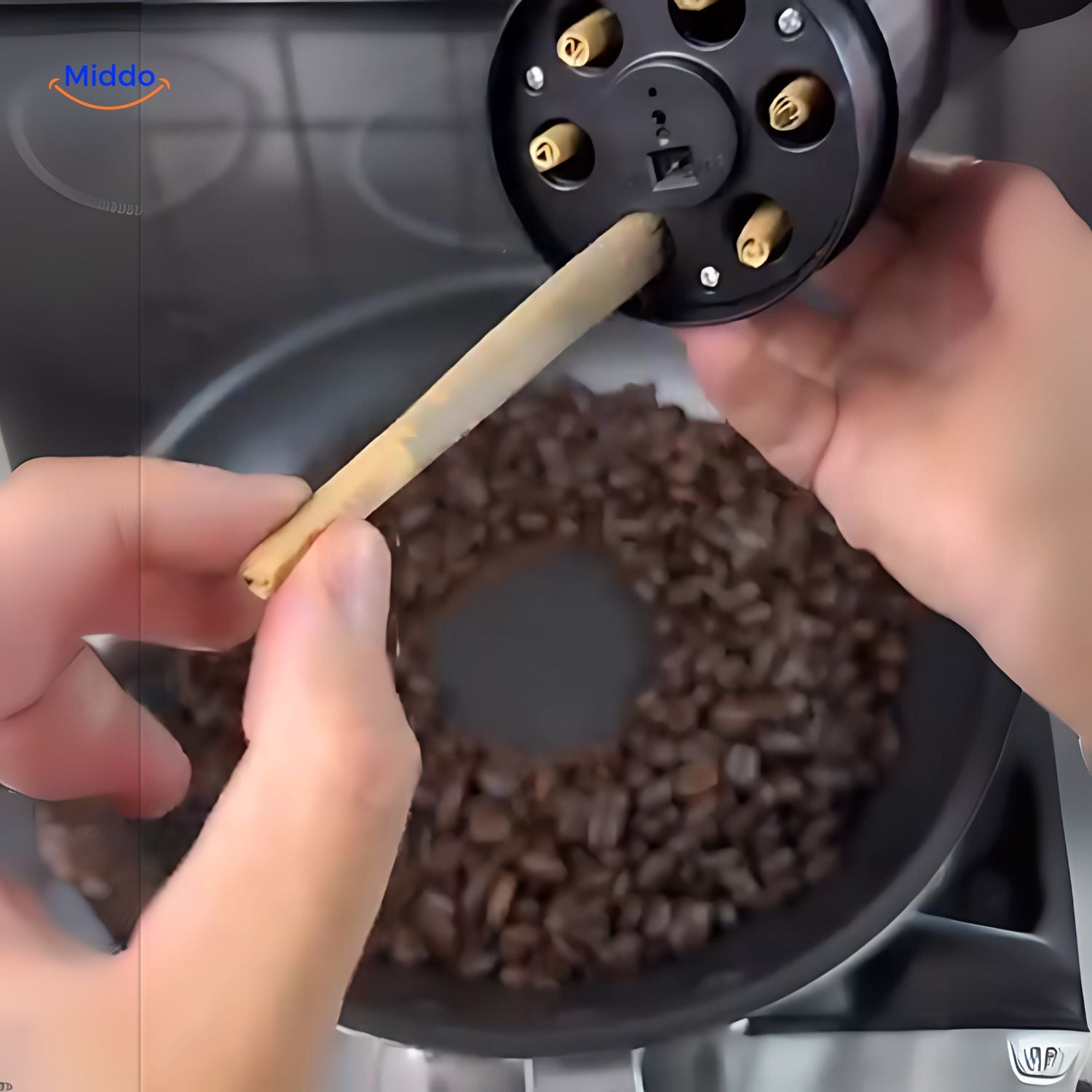 vibrogrind grinder vult sigaretten met maling uit koffiebonen www.middo.nl